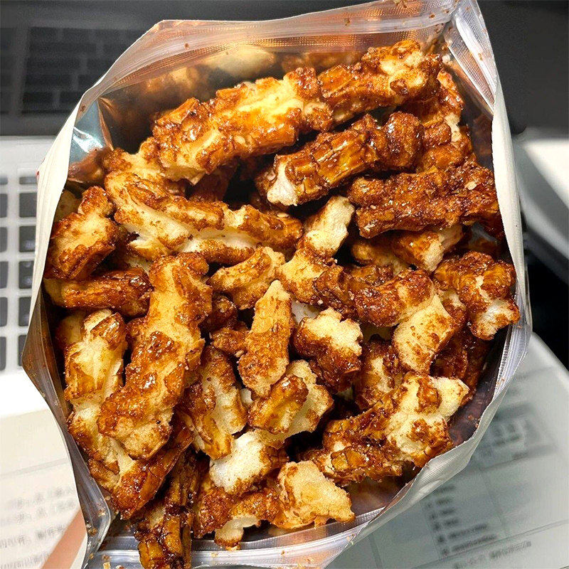 脏脏年糕条红糖味罐装网红小吃一口酥膨化零食休闲食品官方旗舰店