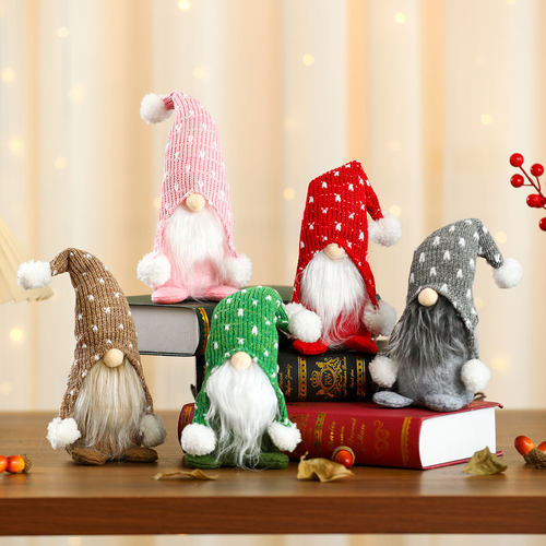 Christmas polka dot knitted hat sitting posture figurine娃娃