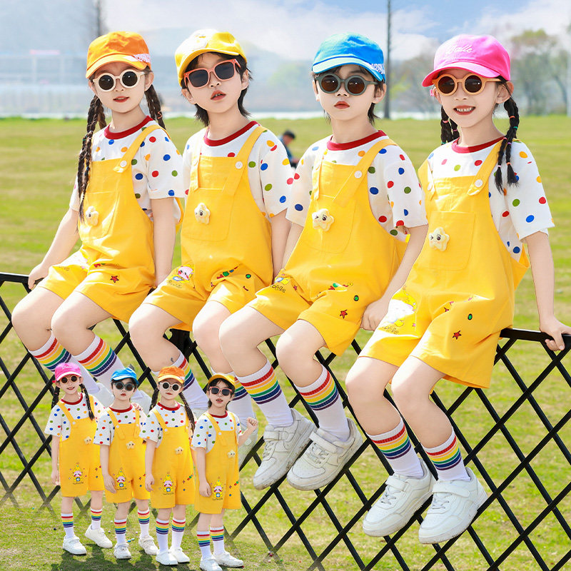 幼儿园啦啦队舞蹈表演服波点短袖星星人背心带裤小学生运动会套装