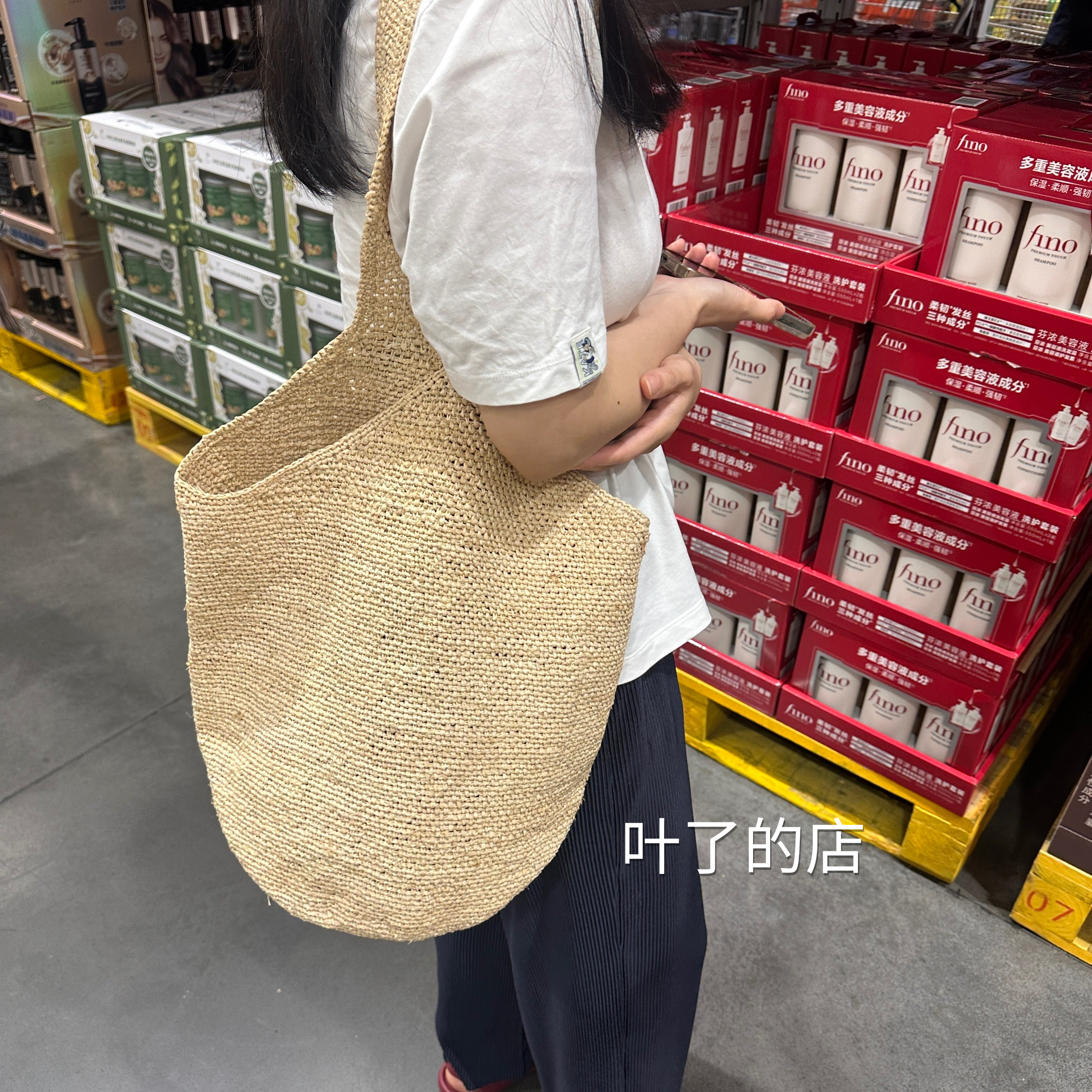 日系拉菲草大容量单肩草编包新款水桶草包编织包度假风沙滩包女包