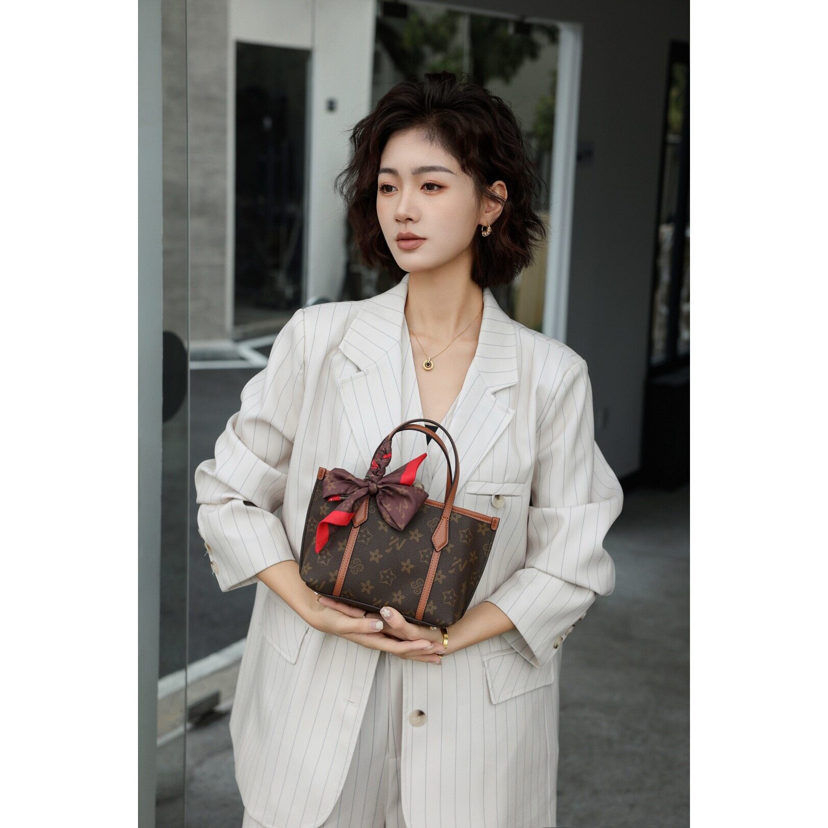 小红书推荐女包2026新款高级感时尚水桶包潮欧美休闲百搭单肩斜挎