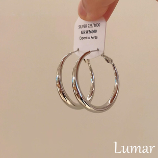 S925纯银大圈圈耳环女款2026新款高级感轻奢小众设计素圈耳圈耳饰