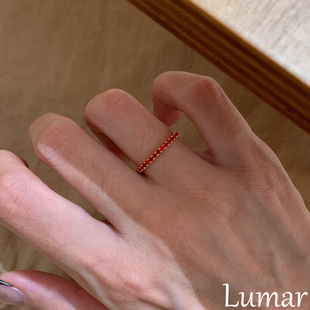 S925纯银极细红宝石排钻戒指女轻奢高级感气质食指戒小众设计尾戒