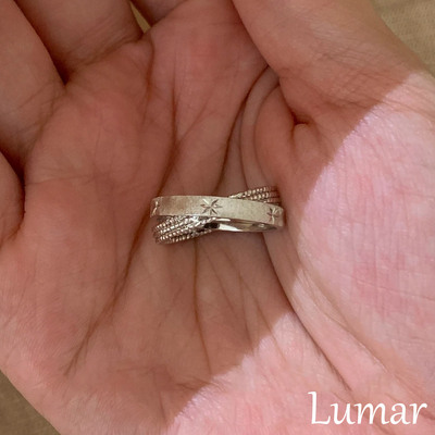 S925银磨砂拉丝银色交叉星芒戒指