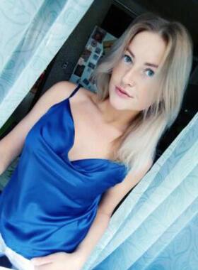 Solid color suspender vest casual top纯色吊带小背心休闲上衣