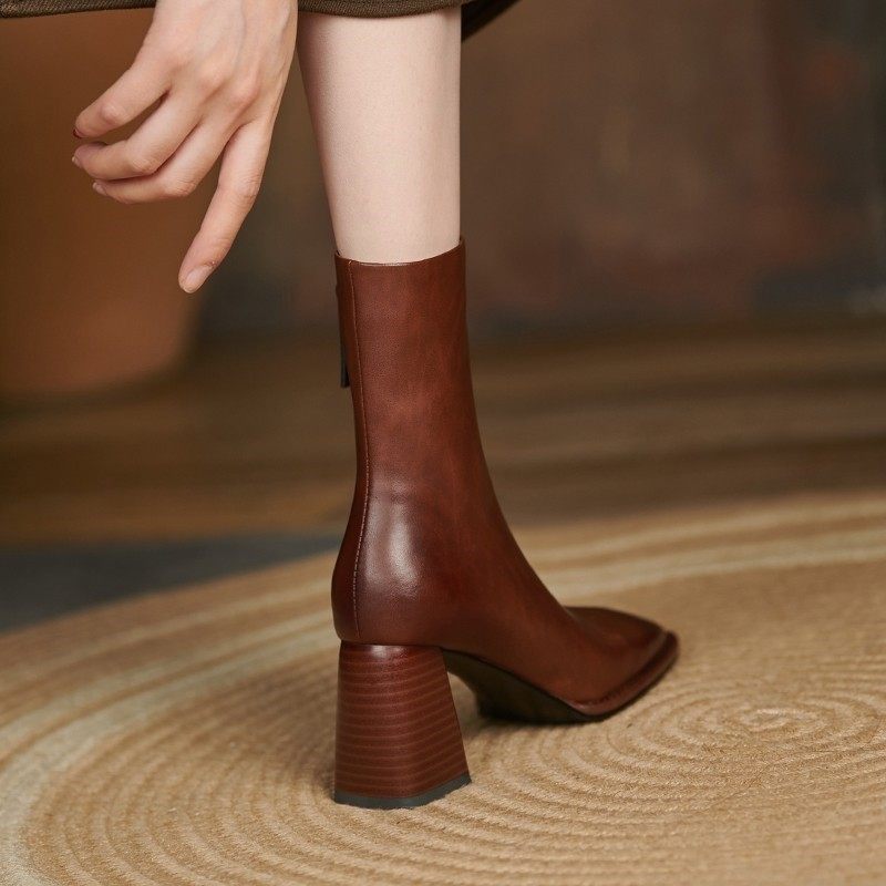 意大利Corso Venezia~法式真皮复古风高跟鞋女士舒适细跟浅口单鞋,女鞋,婚鞋,淘宝优惠券,粉丝福利购,淘宝优惠卷