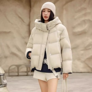 软糯泡芙短款小个子羽绒服女2025新款冬季90白鸭绒时尚加厚面包服