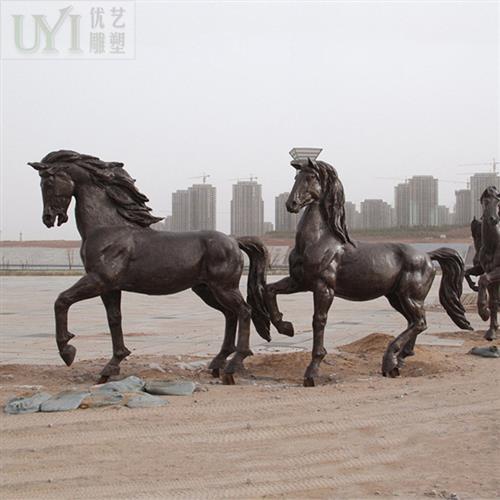 来图定制户外铜马雕塑公园广场景区装饰摆放铸铜唐马雕塑