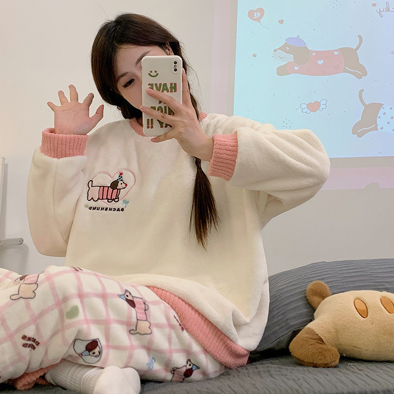 少女可爱珊瑚绒睡衣女秋冬款加绒加厚网红家居服大码套装2025新款