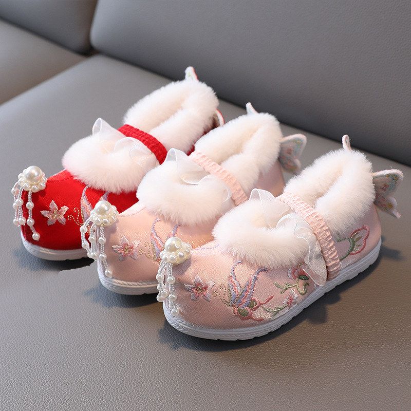 女童汉服鞋子冬季加绒古装儿童绣花鞋古风宝宝搭配马面裙翘头棉鞋