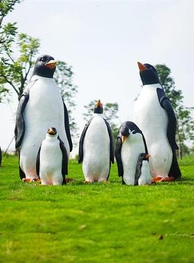 室外仿真企鹅摆件雕塑玻璃钢动物模型海洋馆道具冰雪世界主题装饰