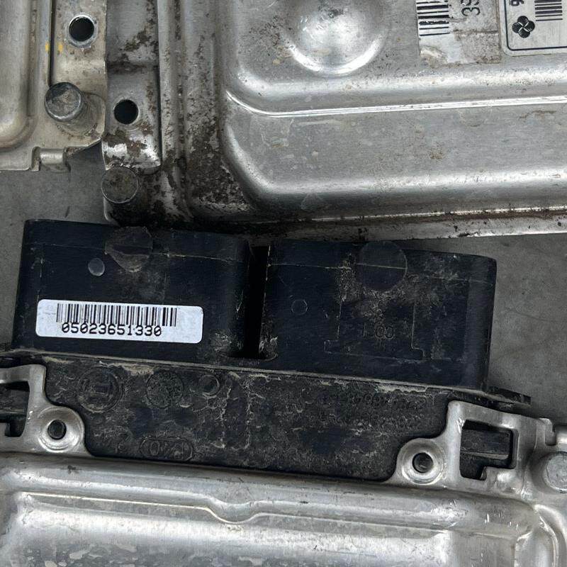 现代索八IX35朗动领动悦纳瑞纳ix25防盗车身智能盒模块BCM电源盒