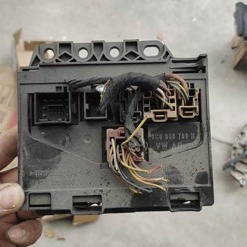 适配迈腾CC中控电脑控制器启动许可电脑中控单元3959799E原装