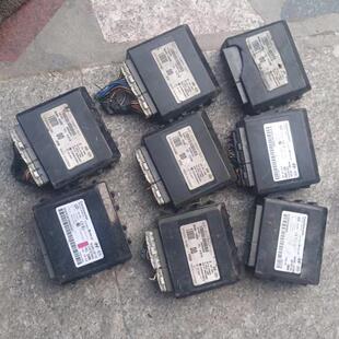 现代IX35智能盒智跑索八福瑞迪圣达菲新胜达控制模块95480-2S200