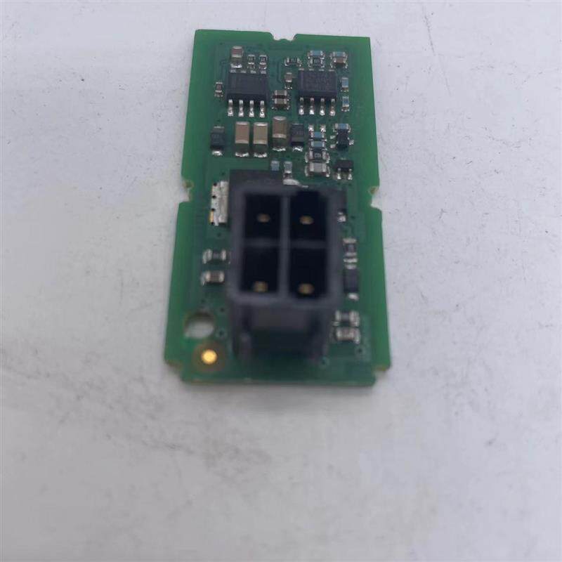 2015款标致3008大灯日行灯转向灯驱动模块电脑原厂拆车