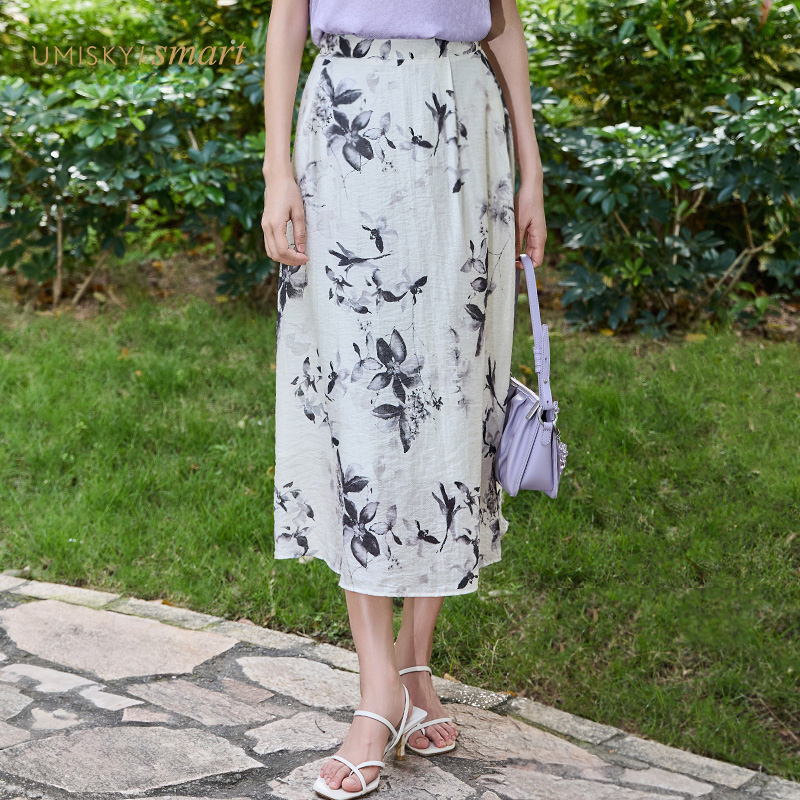 优美世界a字天丝印花半裙