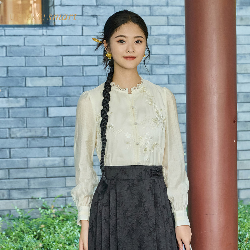 优美世界新中式绣花衬衫