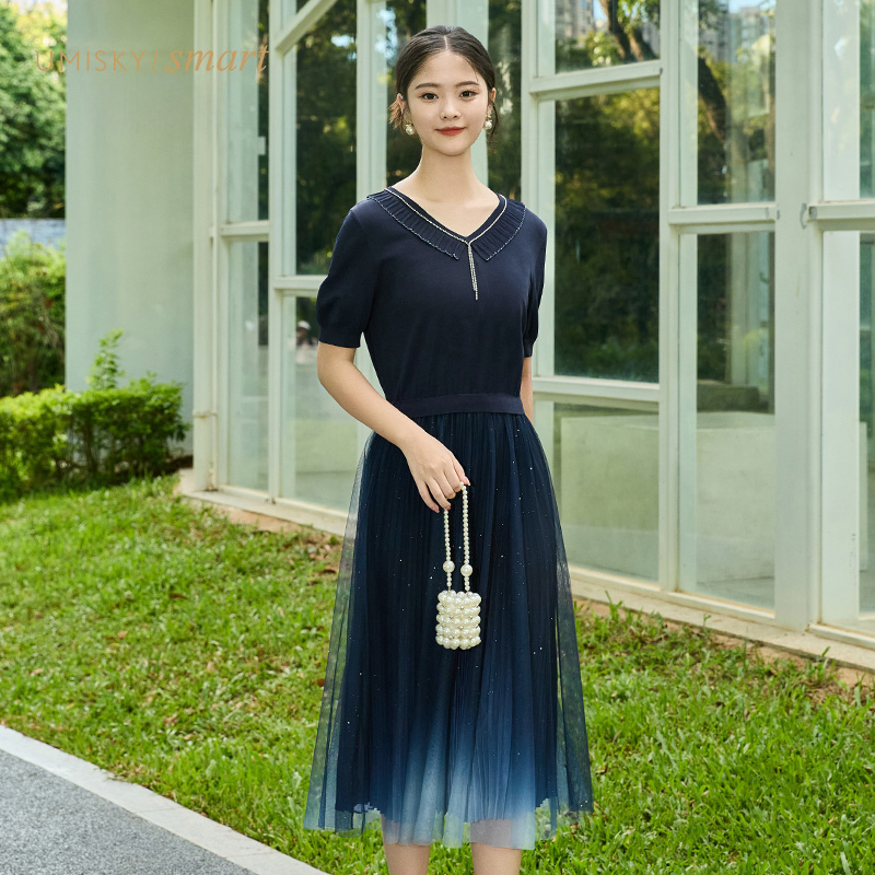 优美世界a字针织网纱连衣裙