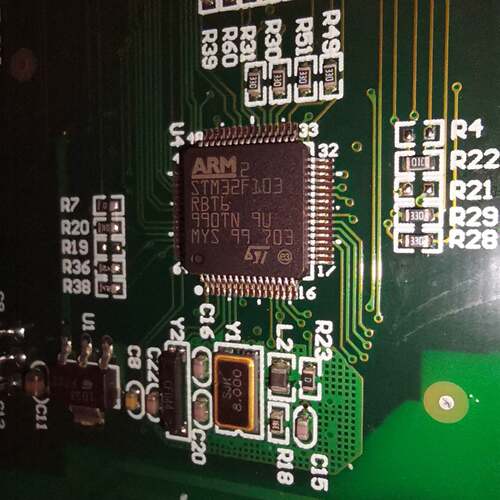 可维修STM32F103RBT6有9个，都是的带板子，议价