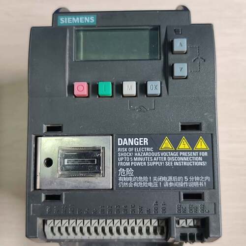 维修SINAMICS V20，6SL3210-5 BE22-2UV0，380V，0-550Hz，2.2KW
