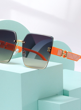 新款时尚无框太阳镜防紫外线轻奢字母高级感切边方型潮流墨镜
