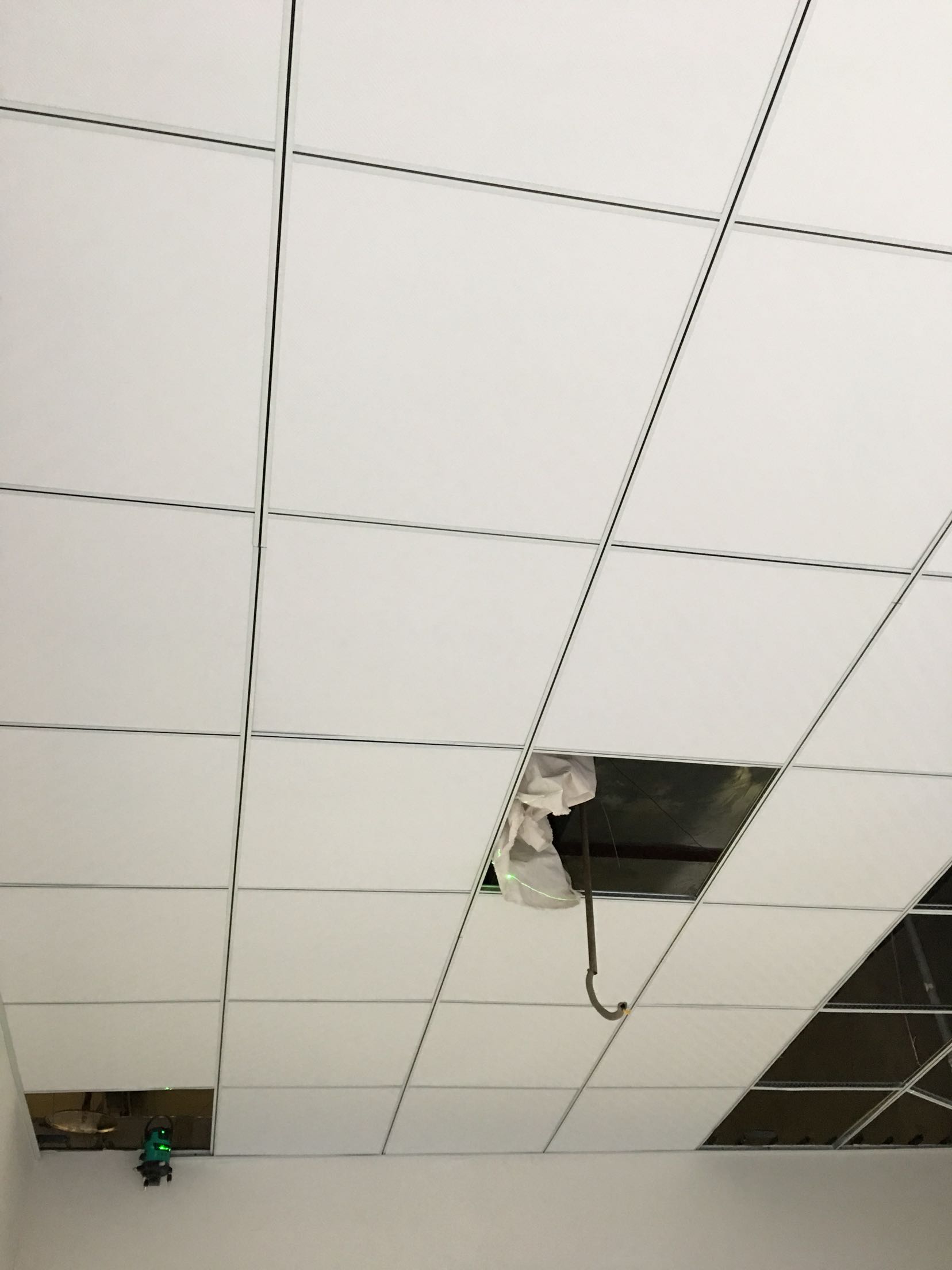 重庆硅钙板吊顶600×600矿棉板贴面板防潮板吸音板吊顶可上门安装