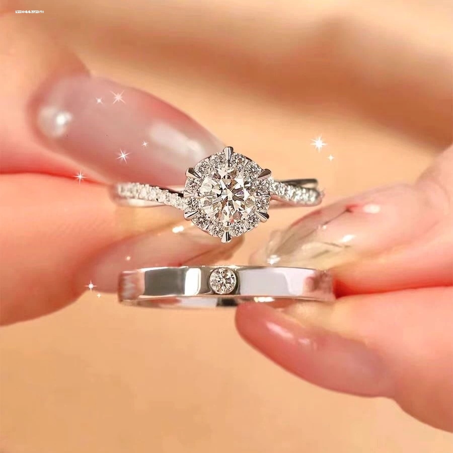 结婚钻戒一对仿真莫桑钻石戒指星织活口婚礼场摆台订婚送女友礼盒