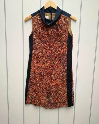 女装秋季新款连衣裙吊牌腰带促销