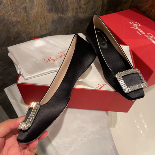 集运转拍2025新款春季浅口平底鞋黑色水钻百搭通勤女方头方扣单鞋