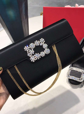 2025新款春季女士单肩包r真丝v绸缎晚宴包斜挎钱包小号手拿信封包