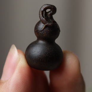 文莱奇楠沉香吊坠葫芦棋楠沉水级助眠脖挂高油真品优质七夕节礼物