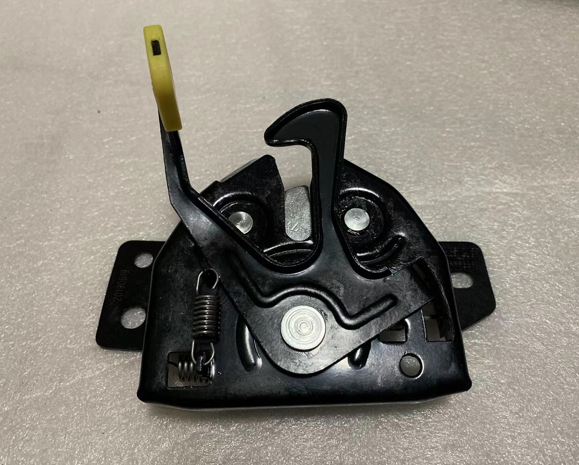 长安欧尚机盖锁欧尚16款/17款前罩锁引擎盖锁块原厂