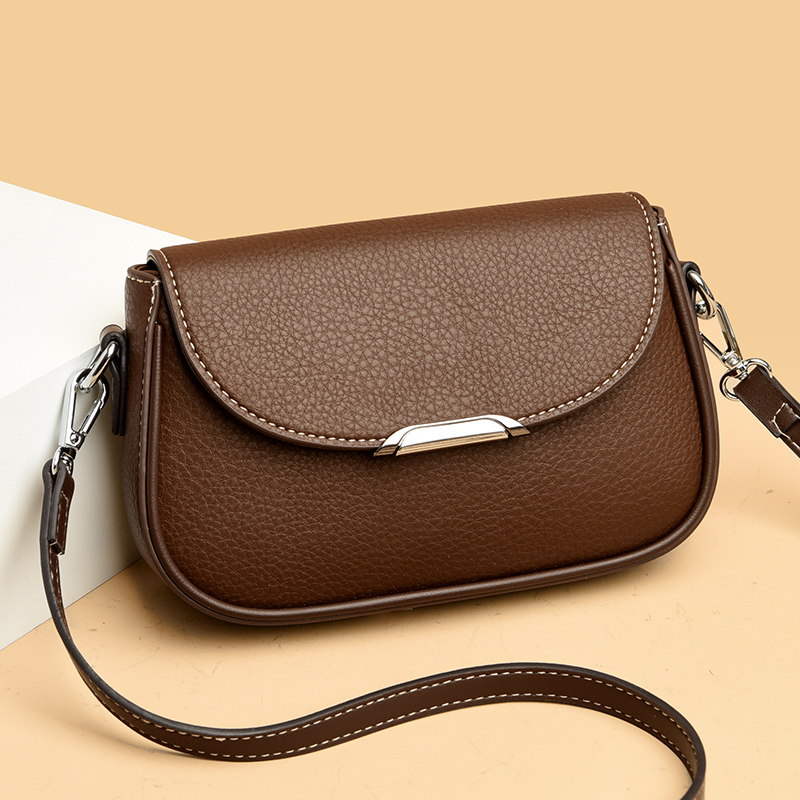 意尔康正品真皮斜挎包包2025新款时尚百搭女士休闲小方包中年妈妈