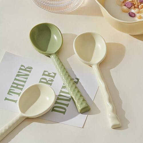 奶油色陶瓷勺子可爱家用萱德堂