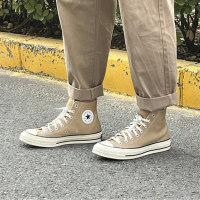 匡威休闲男女高帮卡其色帆布鞋
