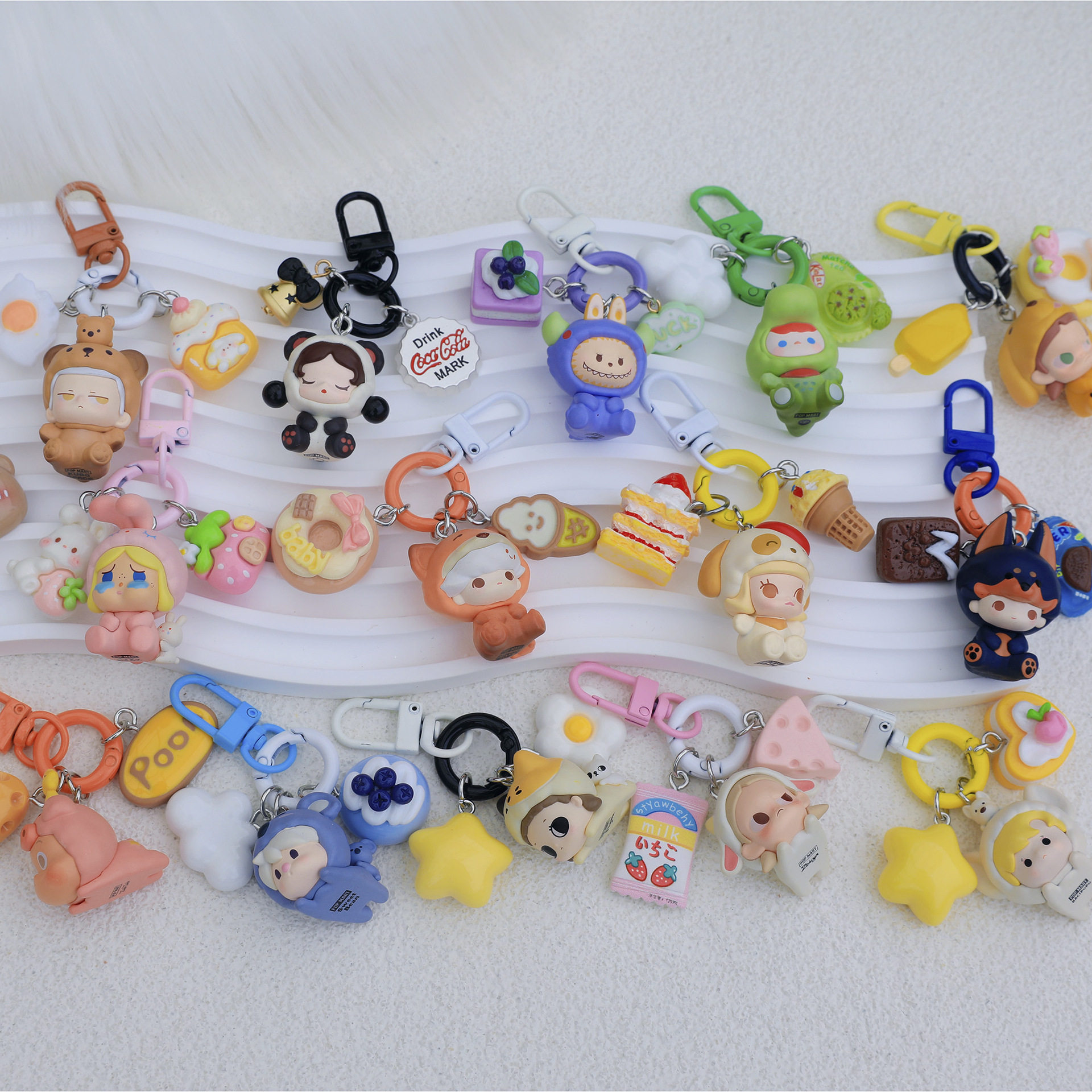 POPMART泡泡玛特泡泡萌粒睡衣派对钥匙链链挂件可爱礼物