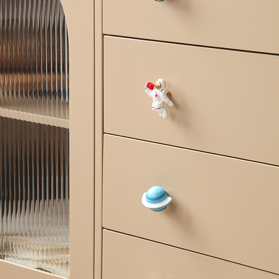 轻奢可爱卡通地球太阳系星球儿童房创意橱柜门衣柜门抽屉拉手把手
