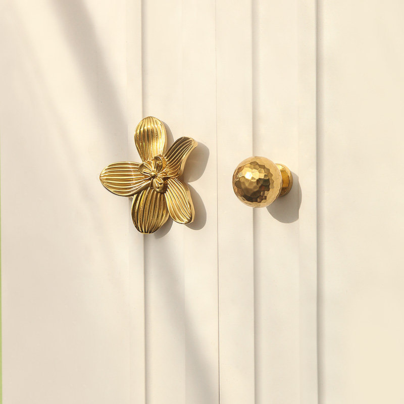 单孔拉手铜柜门抽屉花朵创意轻奢