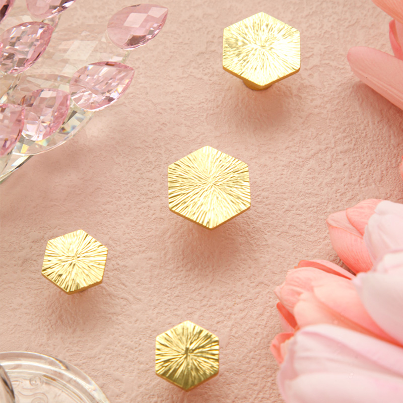 北欧简约轻奢黄铜斜纹小拉手橱柜抽屉衣柜门把手柜门鞋柜单孔手柄