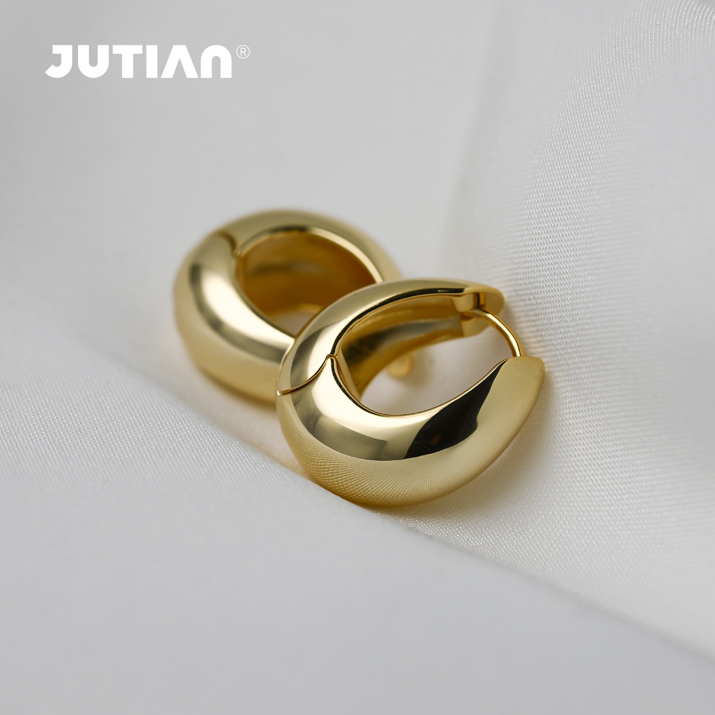 JUTIAN纯银耳环高级感简约百搭耳扣2026年新款潮光面质感银饰礼物