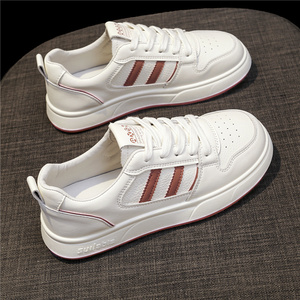 德训小白鞋女生百搭春秋平厚底2026夏季新款网红爆休闲运动板鞋潮