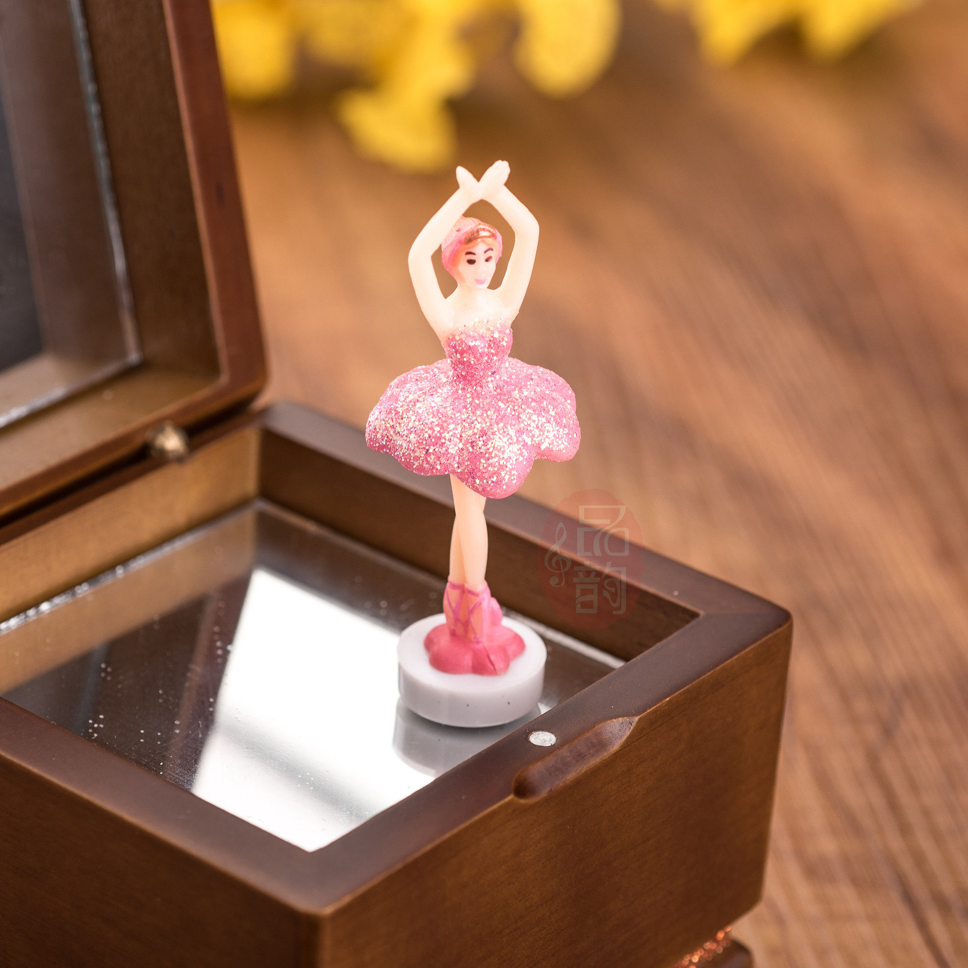 跳舞女孩音乐盒木盒高档礼物包邮天空之城