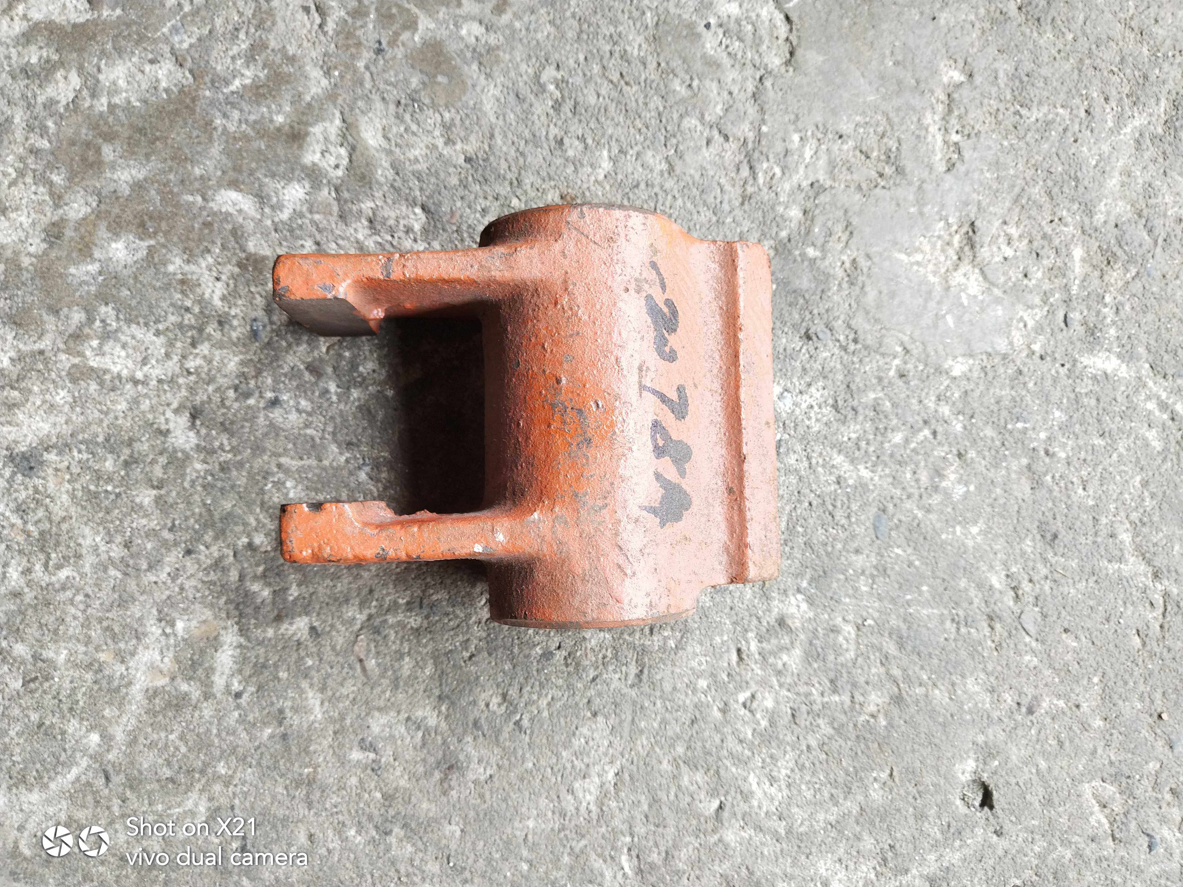 上海二机C6150A/C6250A车床床头箱拨叉图号2078A厚度90开口42机床