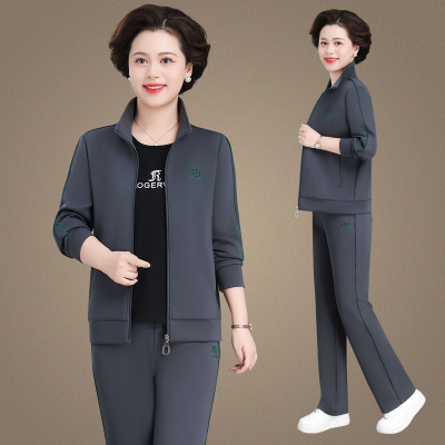 品牌妈妈休闲服中年女运动套装春