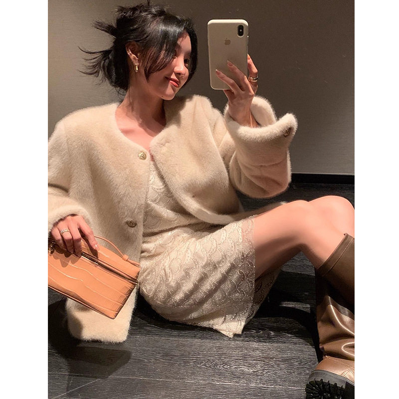 2025冬欧貂绒仿水貂毛环保皮草外套女小个子名媛短款大衣皮毛一体,女装/女士精品,皮草,淘宝优惠券,粉丝福利购,淘宝优惠卷