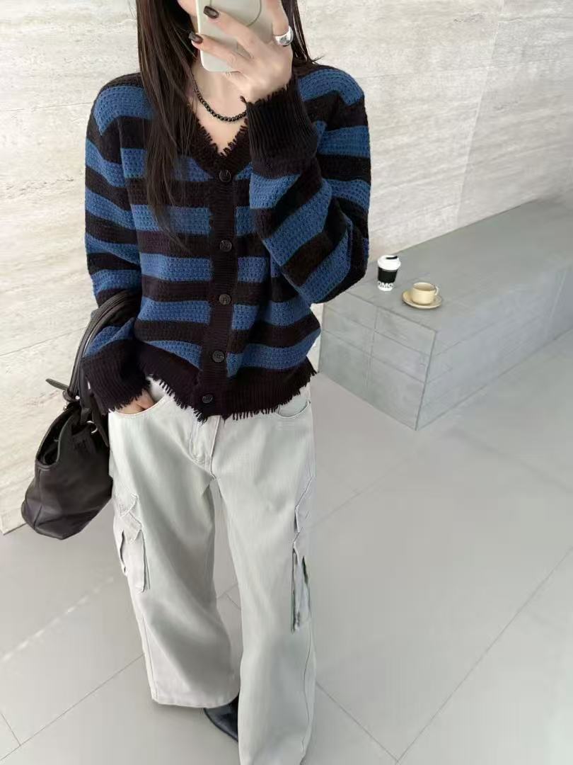 细羊毛条纹流苏V领长袖针织衫