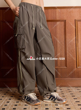 adidas三叶草女子大口袋工装风休闲风降落伞运动裤KV6898 KV6897