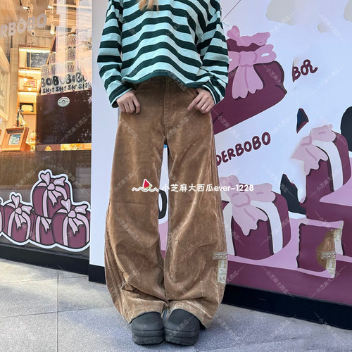 adidas三叶草绒面复古运动裤