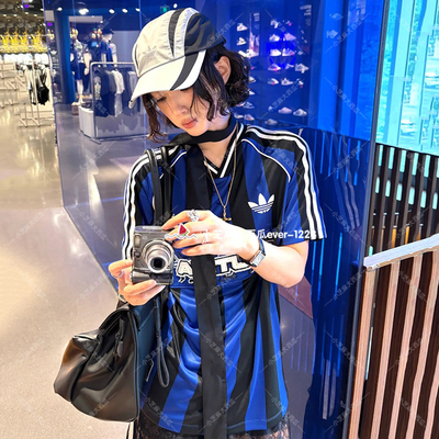 adidas三叶草V领球衣足球衫