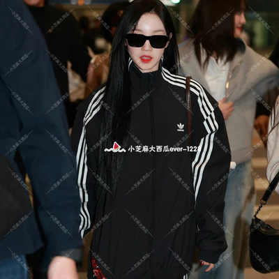 adidas三叶草可拆卸衣袖休闲外套